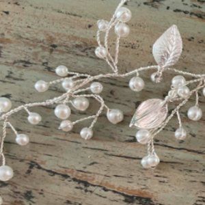 Beautiful never worn wedding hair piece